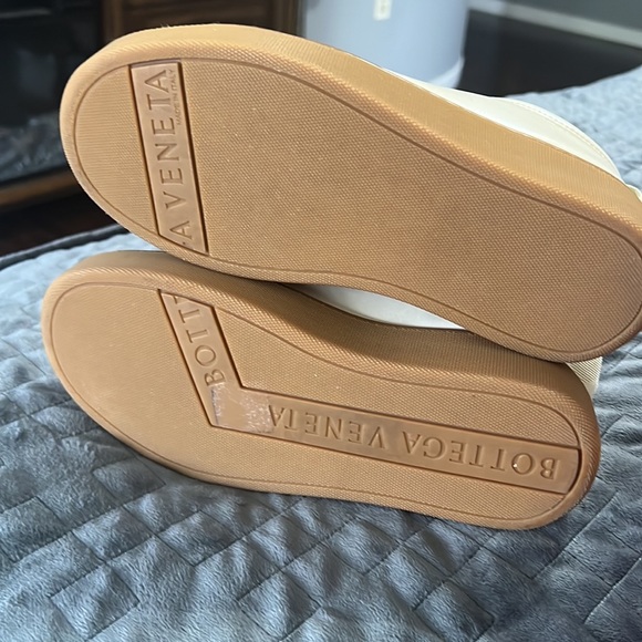 Bottega Veneta Off White “The Quilt” Low Sneakers - Picture 9 of 10